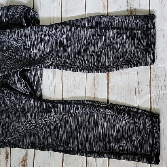 Phisockat Space Dye Black High Waist Yoga Pants with Pockets and Tummy Control - Picture 12 of 12